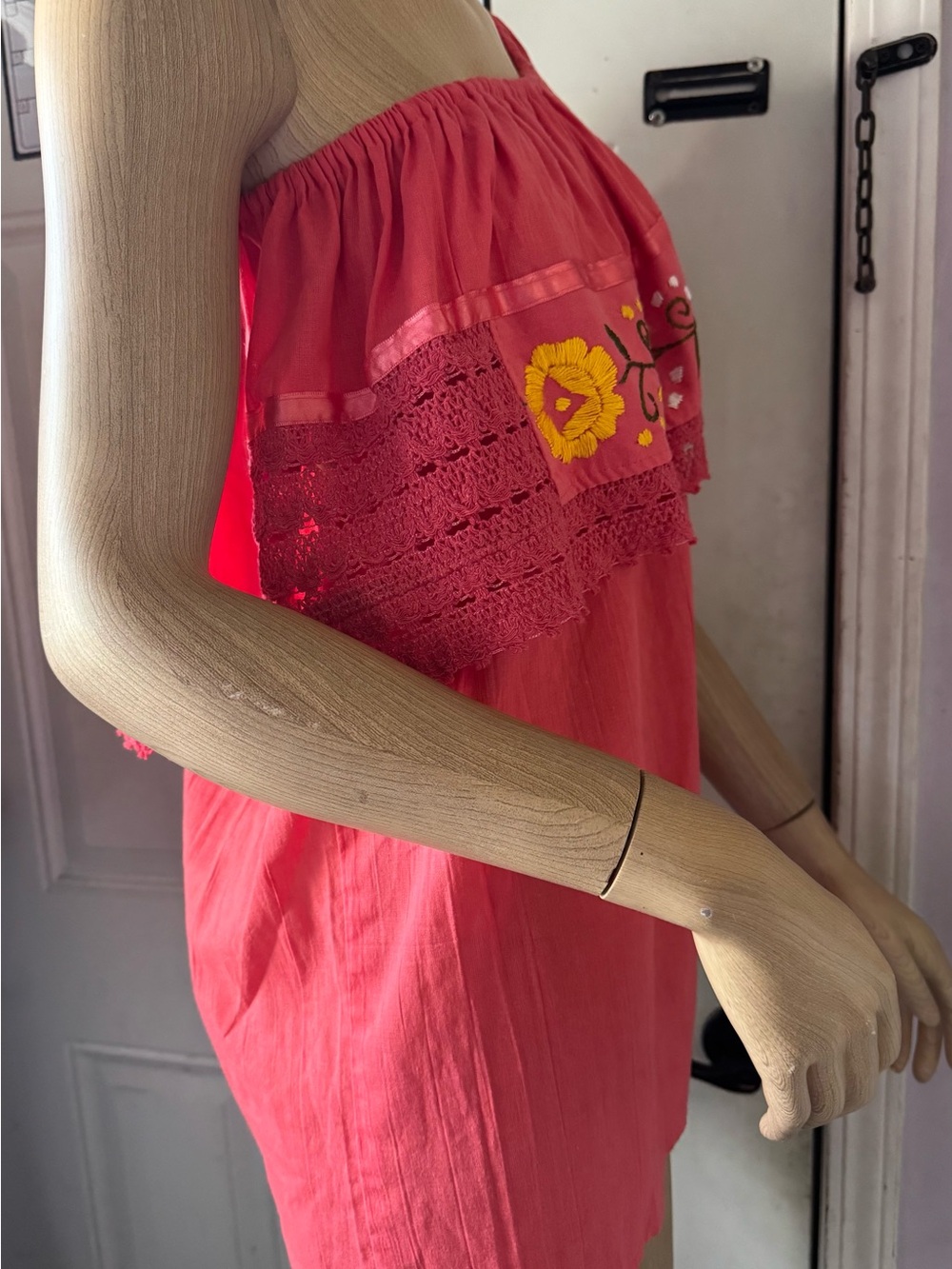 Coral Off the Shoulder Embroidered Floral Blusa | Boho One Shoulder Top M/L